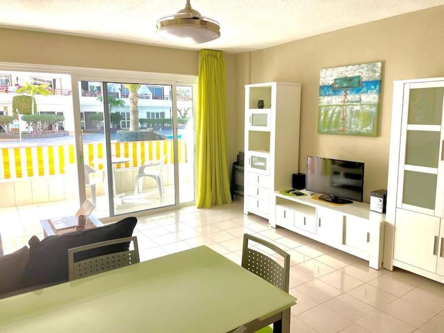 Tagara - 2 Pools, Ocean View, Apartment